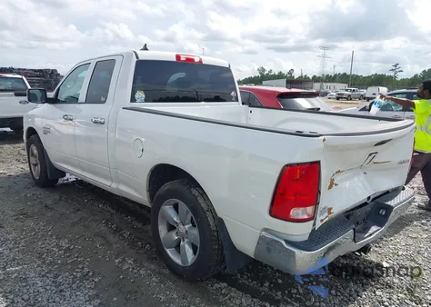 2022 Ram 1500 Classic Tradesman 4X4 6'4 Box z USA, uszkodzony, nr VIN 1C6RR7FG2NS156778
